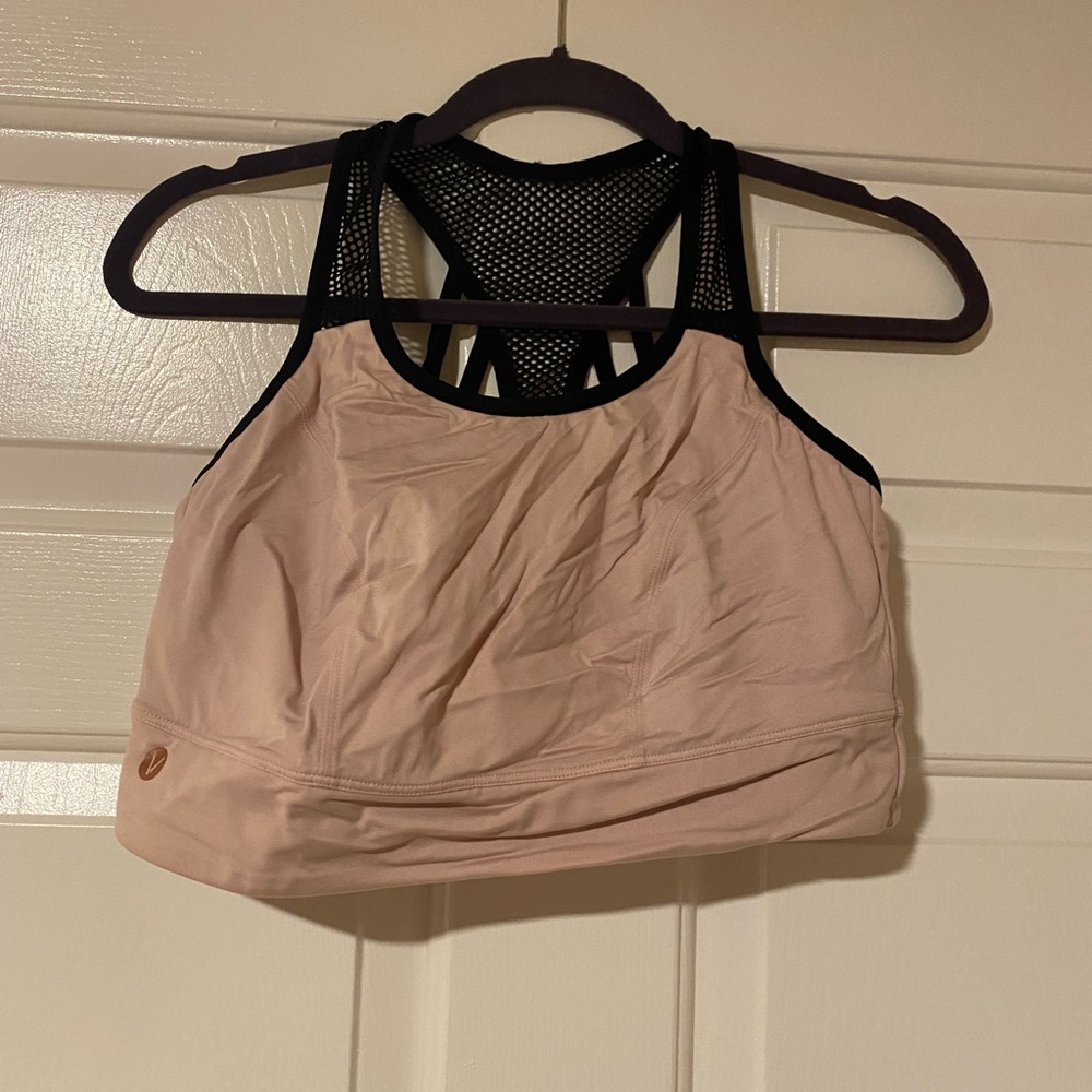 Livi lane Bryant sports bra